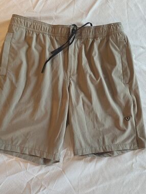 VISSLA shorts swim trunks Med 32